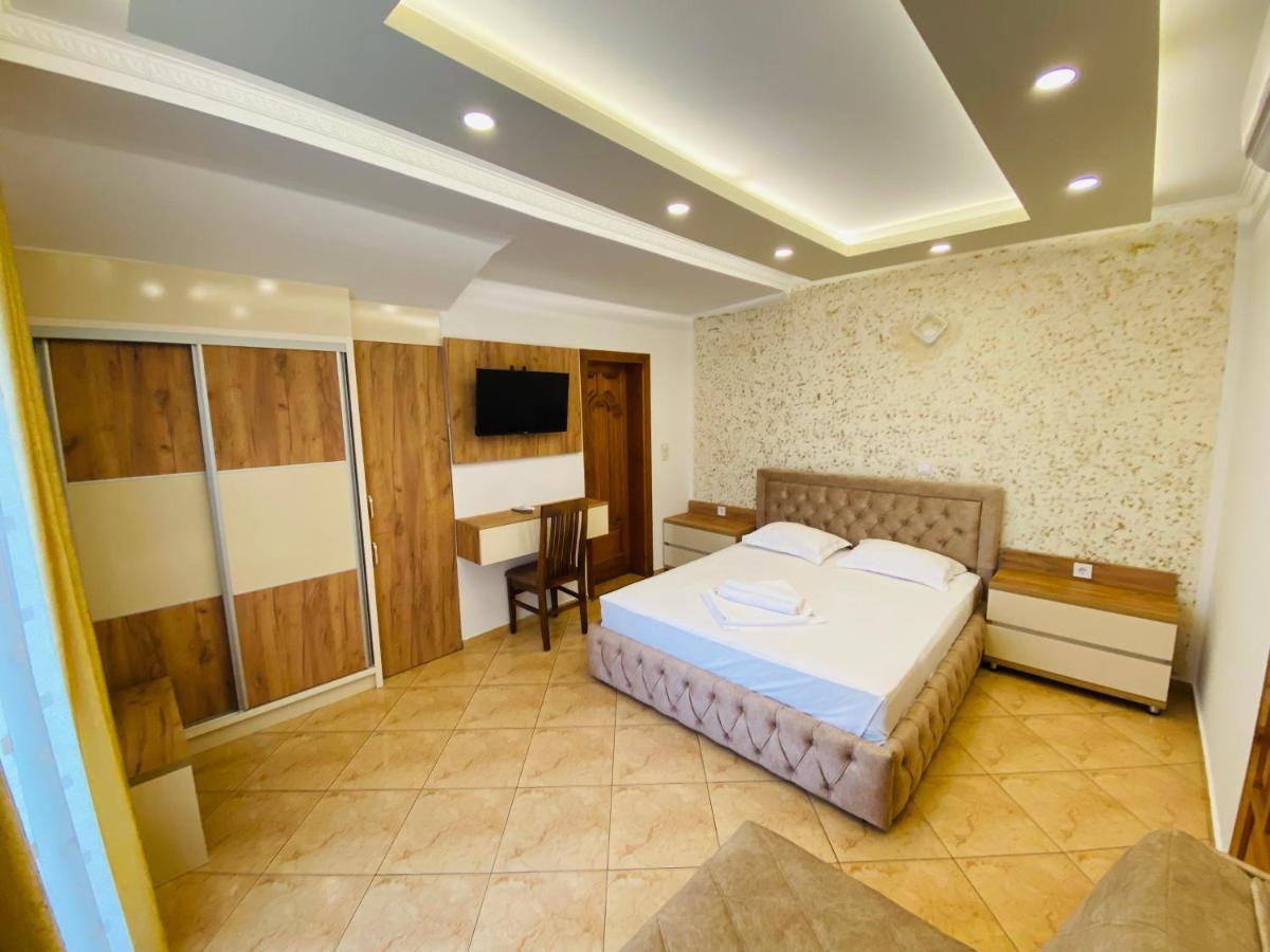 Apart Hotel Llolla Ulcinj Bagian luar foto