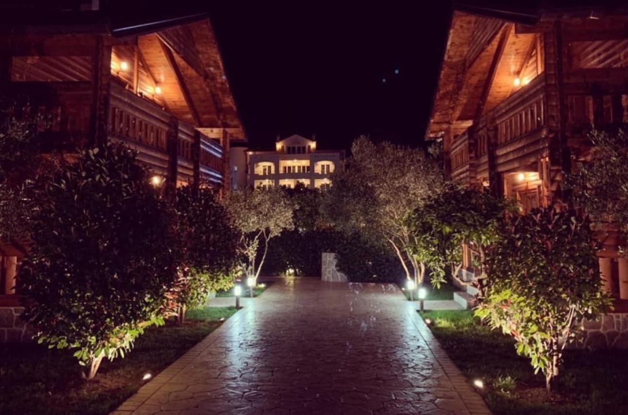 Apart Hotel Llolla Ulcinj Bagian luar foto