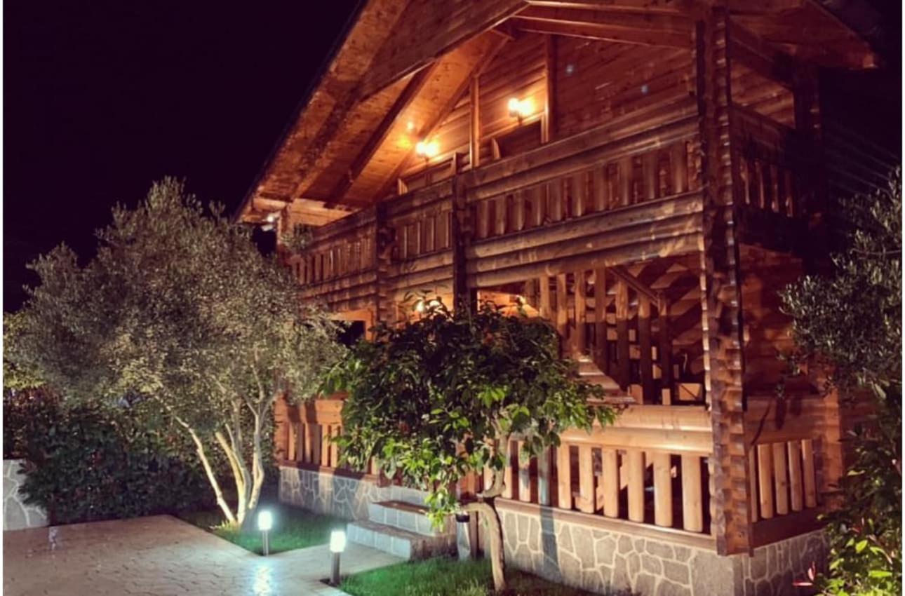 Apart Hotel Llolla Ulcinj Bagian luar foto