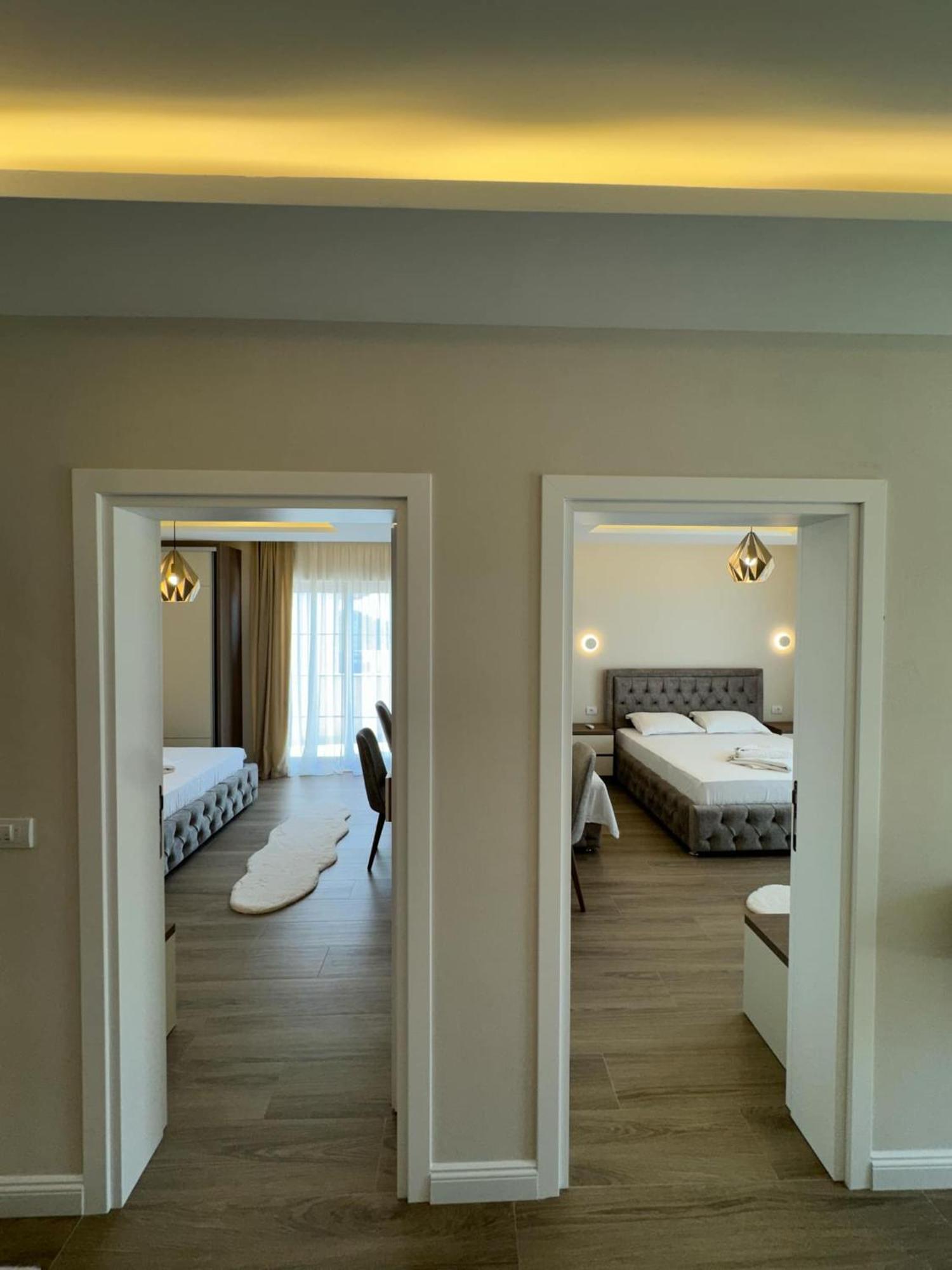 Apart Hotel Llolla Ulcinj Bagian luar foto