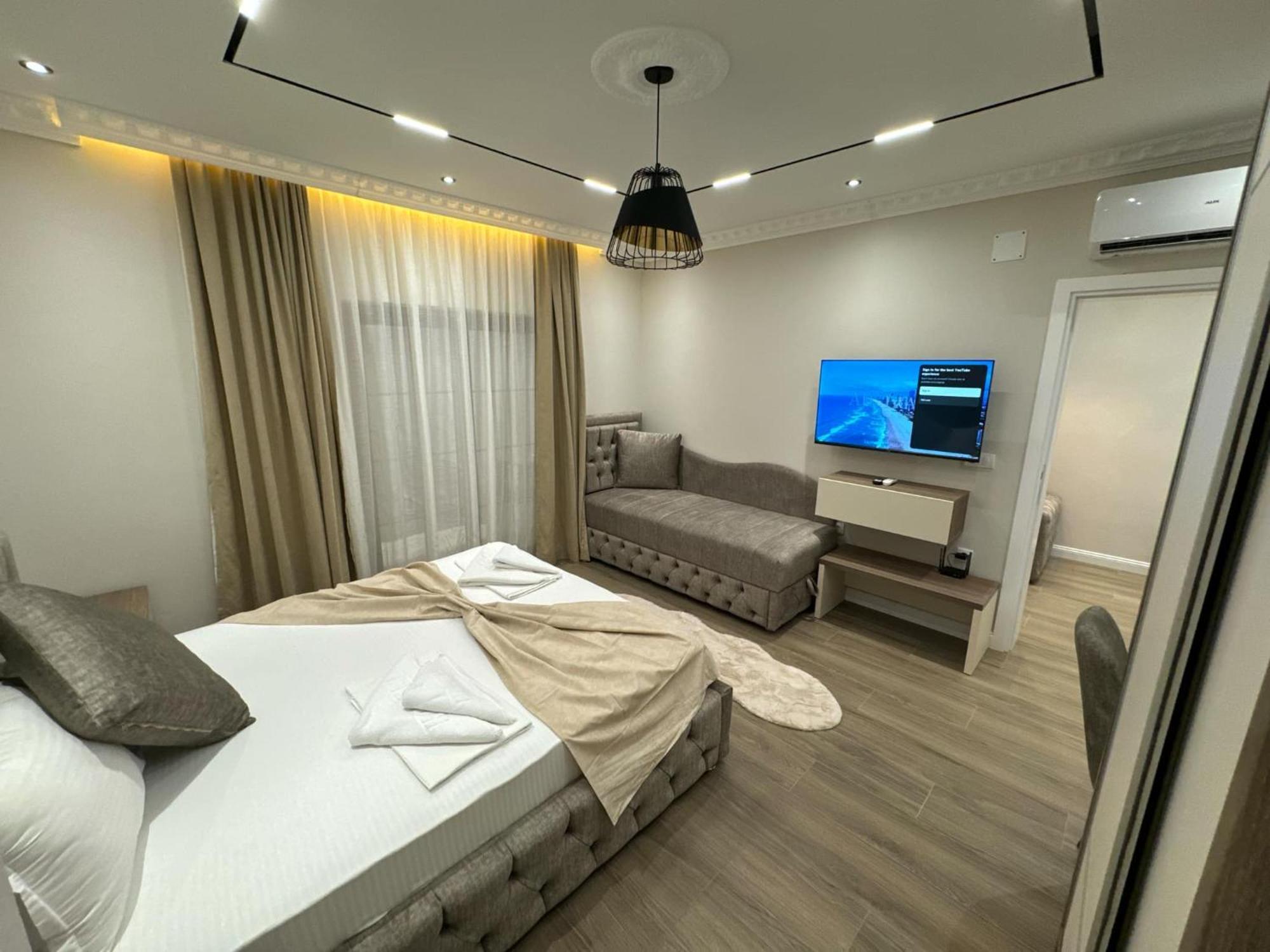 Apart Hotel Llolla Ulcinj Bagian luar foto