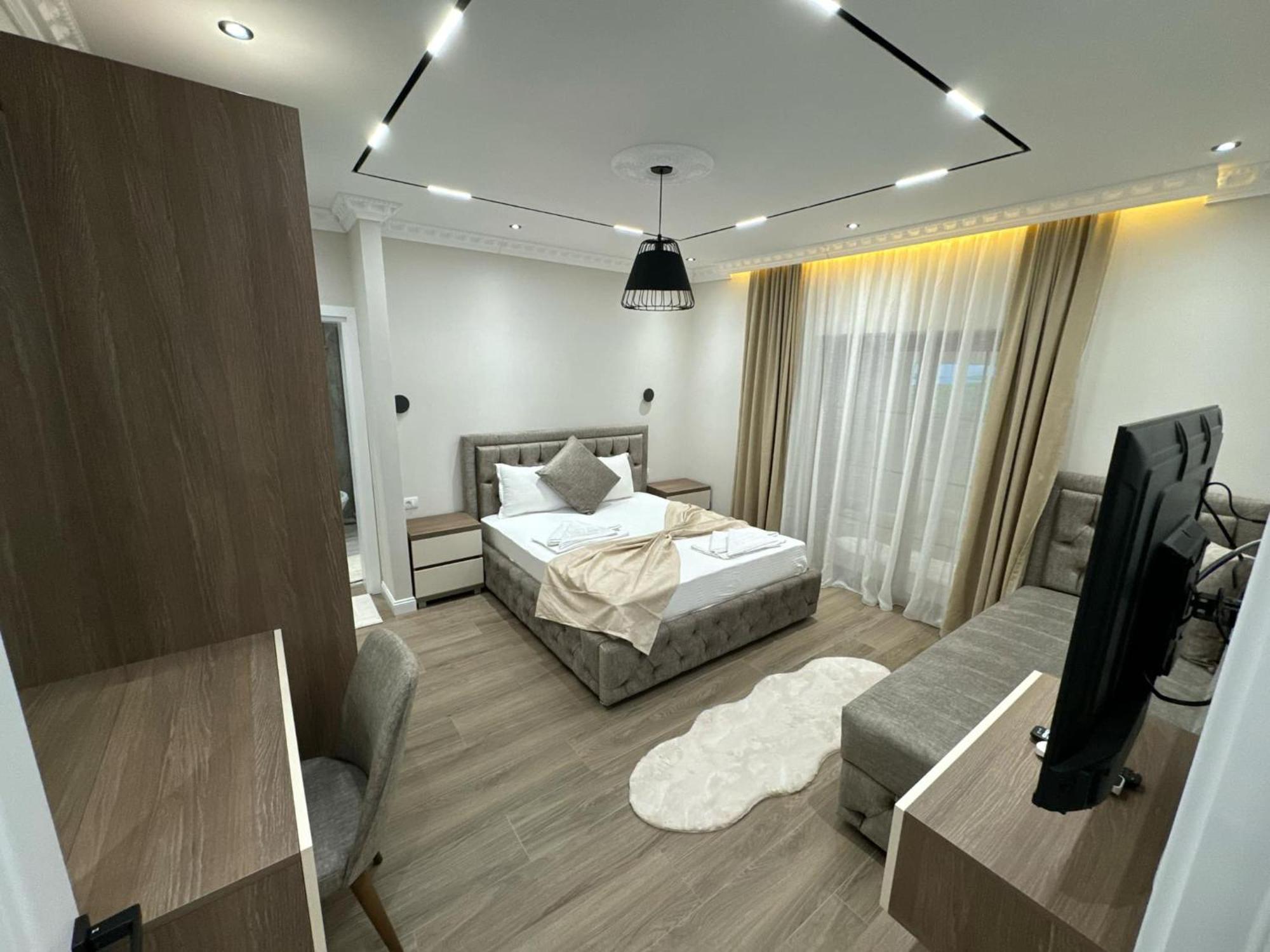 Apart Hotel Llolla Ulcinj Bagian luar foto