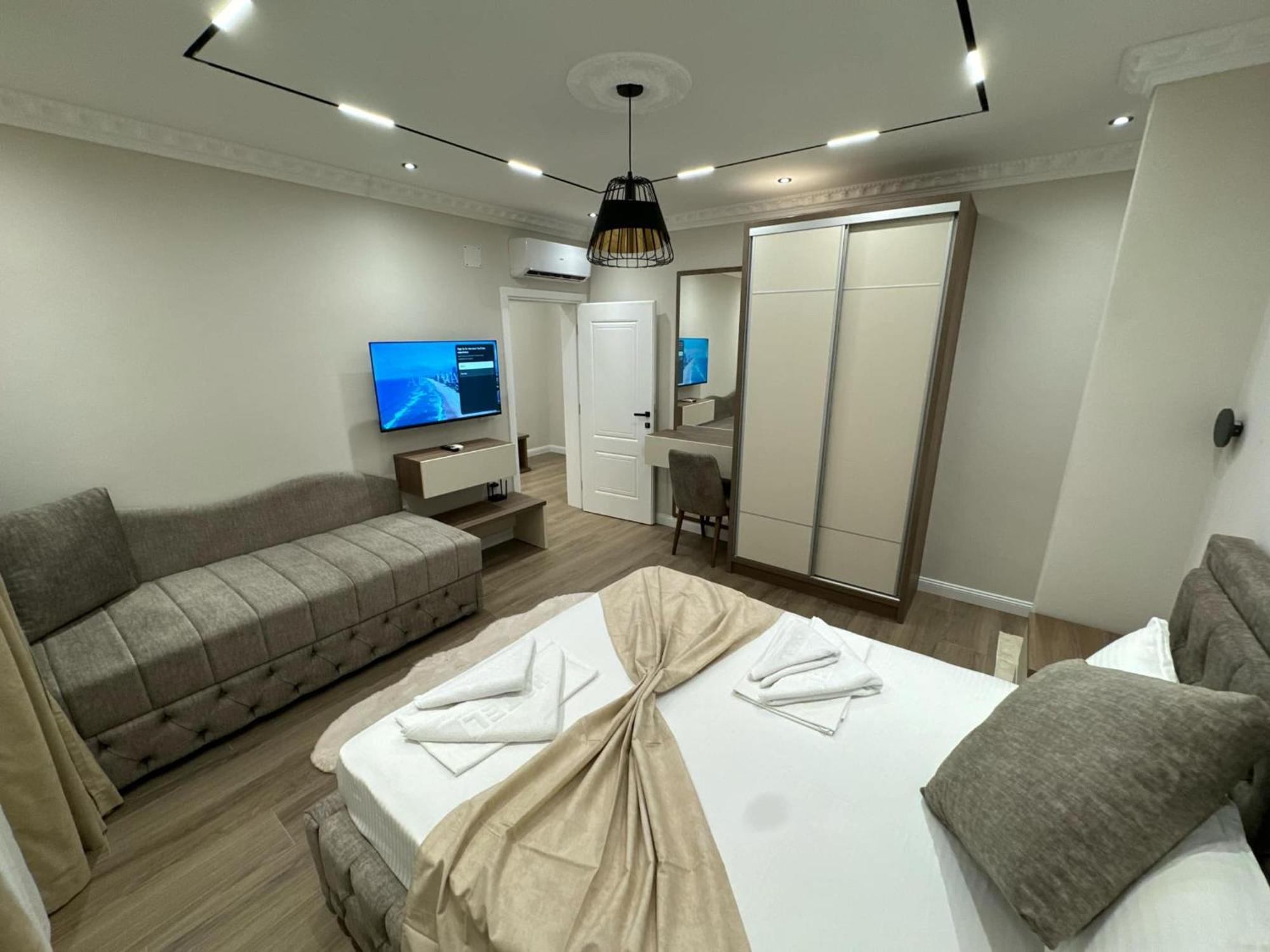 Apart Hotel Llolla Ulcinj Bagian luar foto