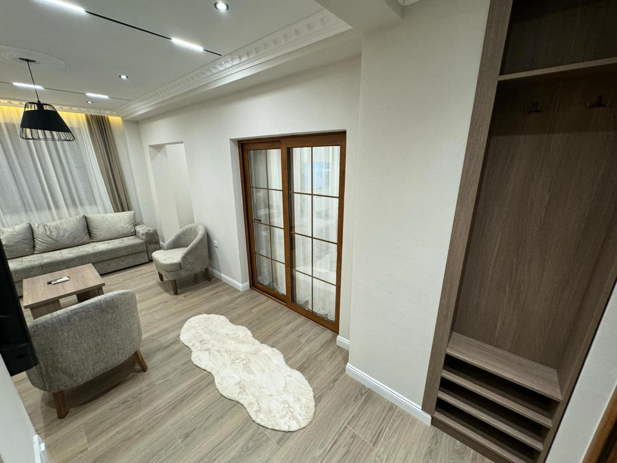 Apart Hotel Llolla Ulcinj Bagian luar foto