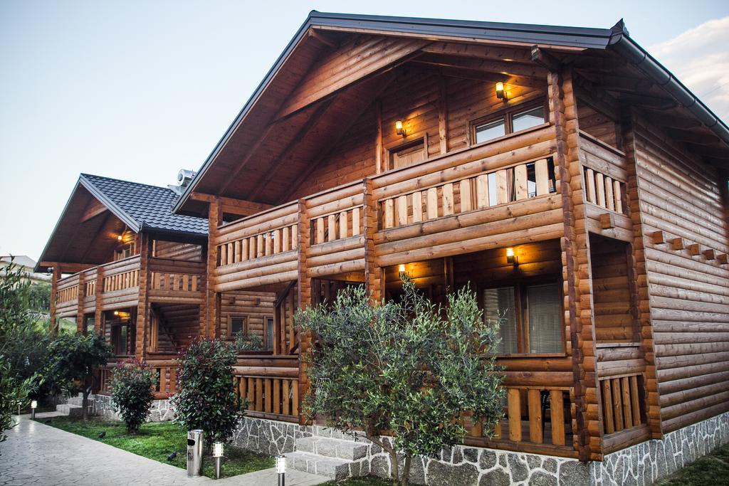 Apart Hotel Llolla Ulcinj Bagian luar foto